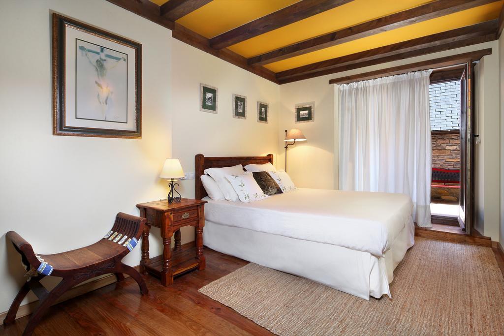 Apartamento Amets De Aran เบียญา ภายนอก รูปภาพ