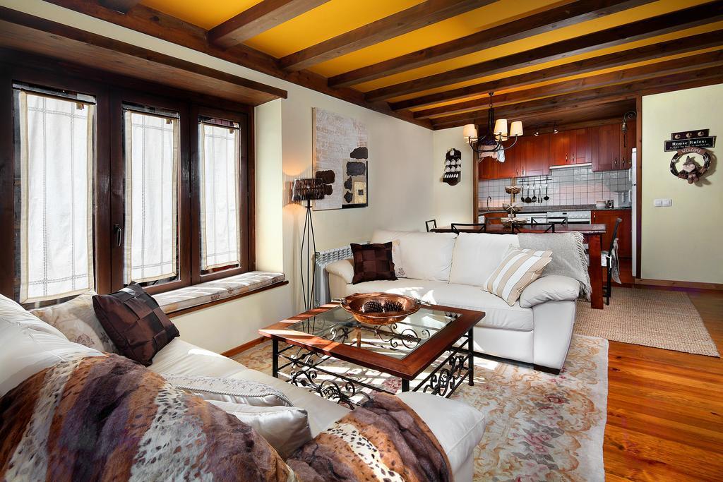 Apartamento Amets De Aran เบียญา ภายนอก รูปภาพ